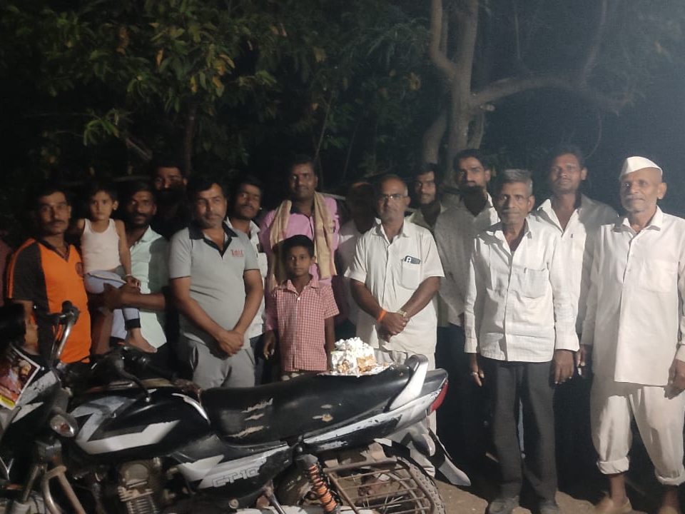 आठवणी फोटो — आभार फाऊंडेशन (Aaba_050 — Photo memory)