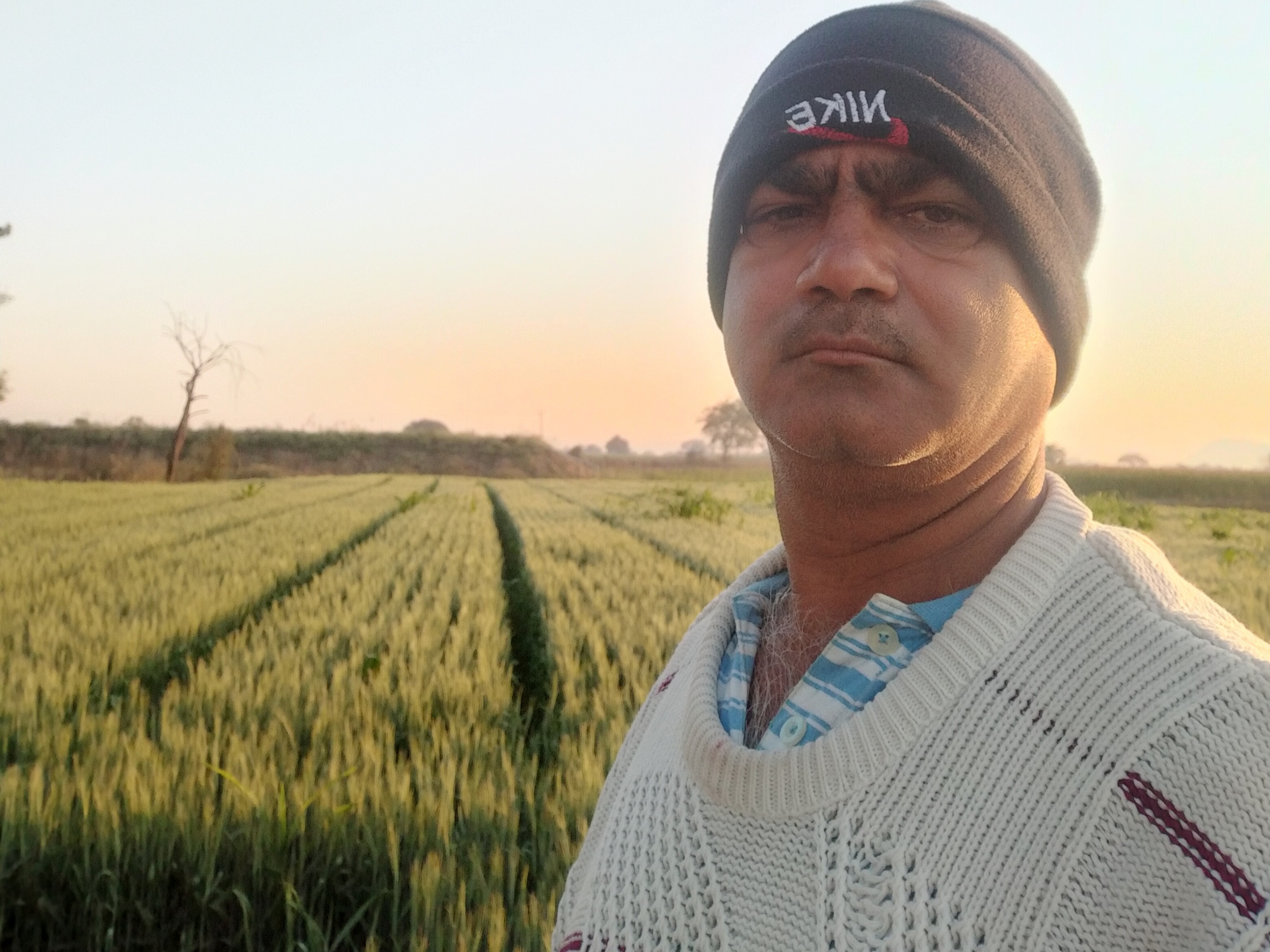 आठवणी फोटो — आभार फाऊंडेशन (Paaba015 — Photo memory)