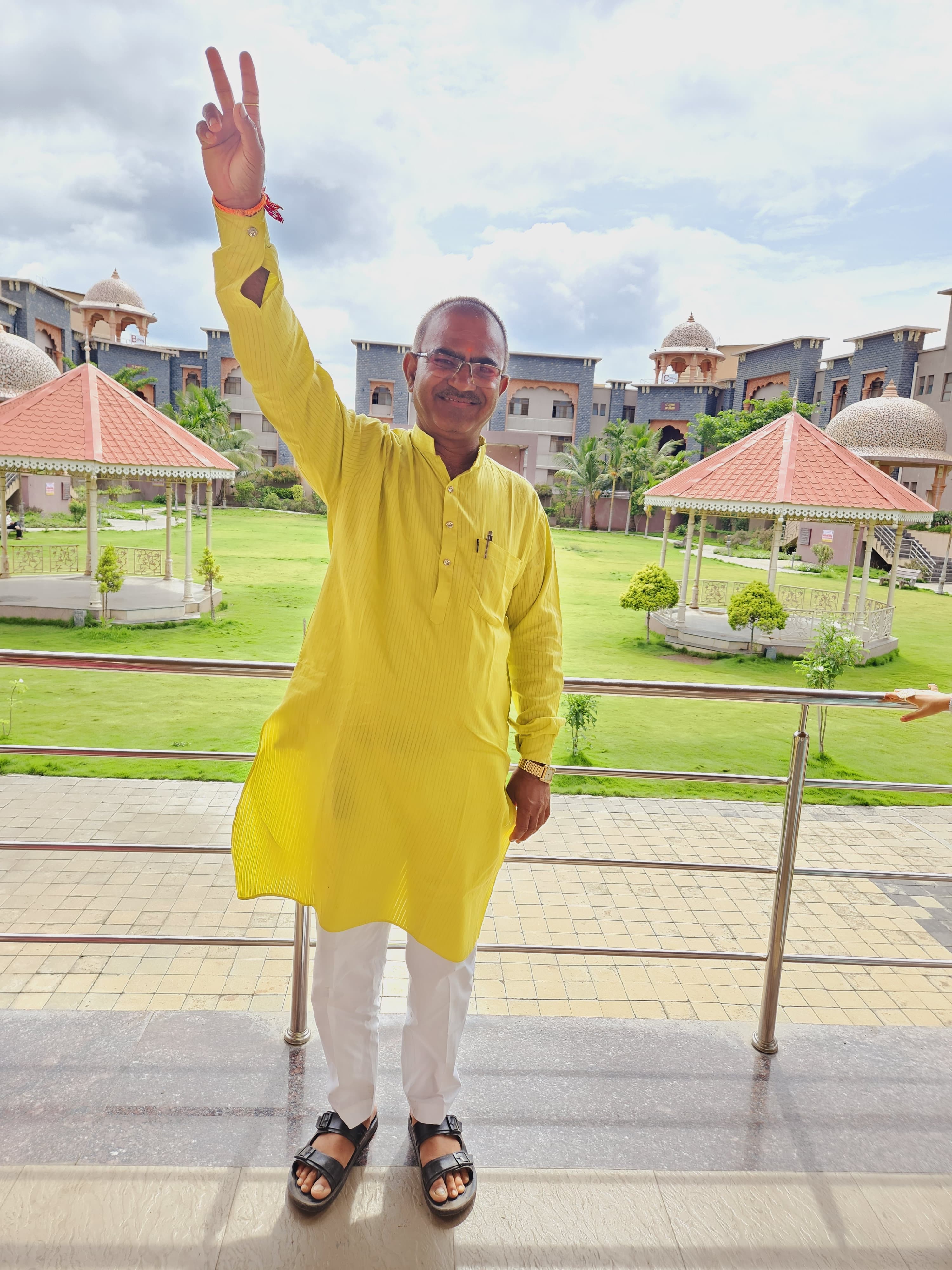 आठवणी फोटो — आभार फाऊंडेशन (Paaba023 — Photo memory)