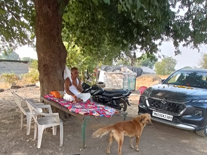 आठवणी फोटो — आभार फाऊंडेशन (Paaba033 — Photo memory)