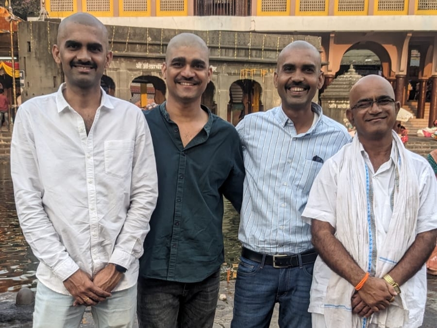 आठवणी फोटो — आभार फाऊंडेशन (Paaba039 — Photo memory)